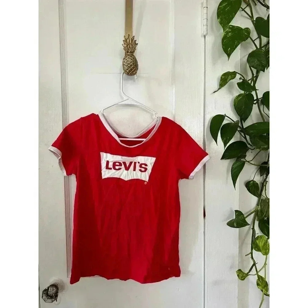 Levi’s youth size x-large red t-shirt
